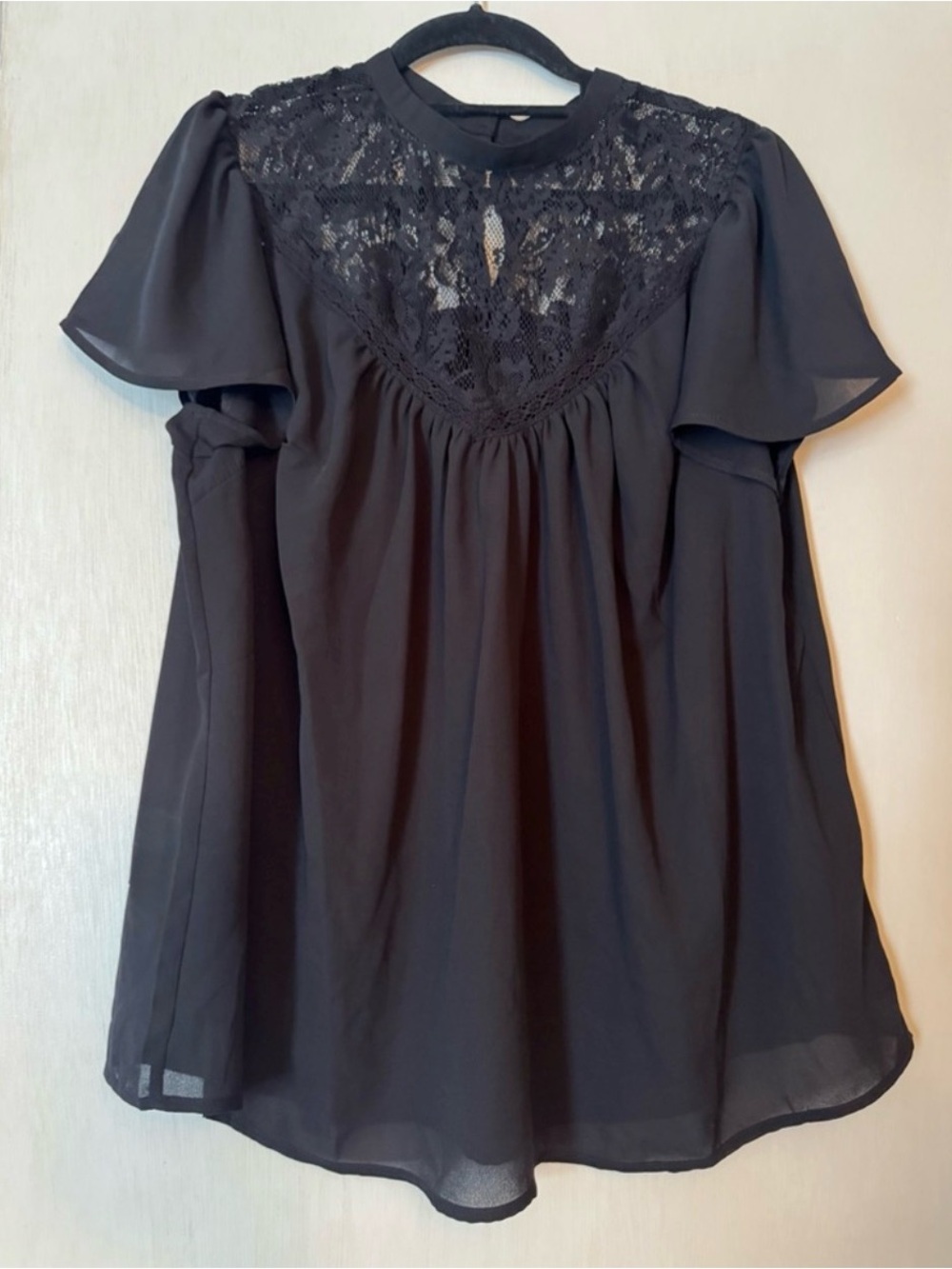 Torrid lace blouse
